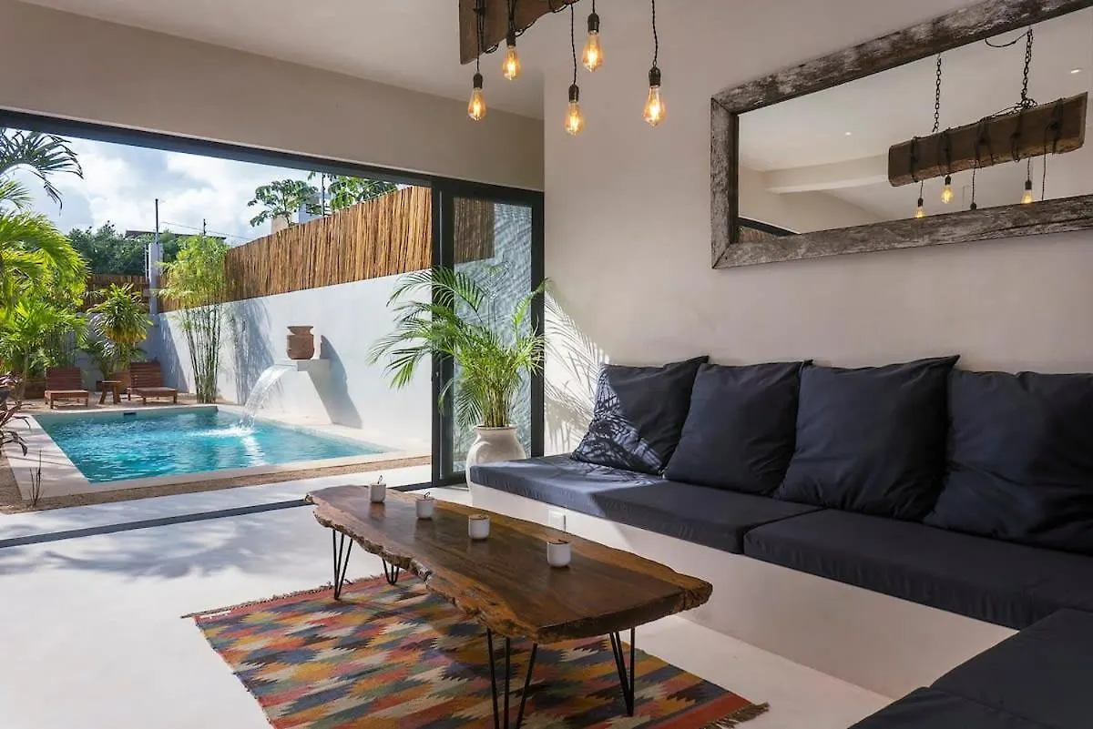 Дом отдыха Jungle 3Br Villa, Garden & Pool, La Veleta Тулум